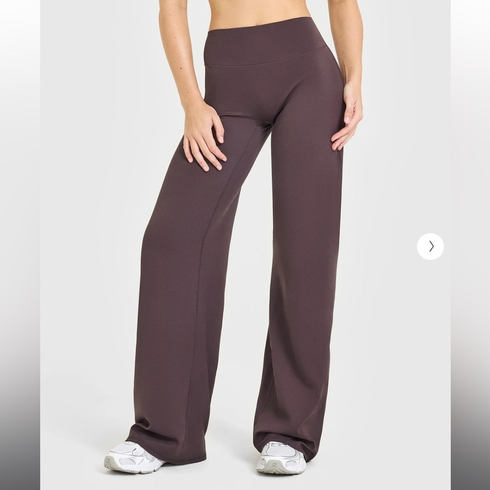 NWT Oner Active SoftMotion Straight Leg Bottoms - Dark Umber Brown